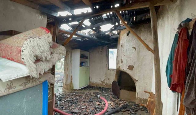 Karaman'da müştemilatta çıkan yangın eve sıçramadan söndürüldü