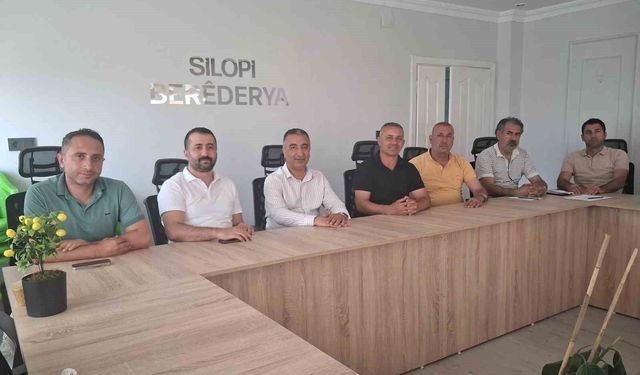 Sağlık-Sen'den Silopi'de sağlık zirvesi: 'Sağlıkta istikrar ve yerel yönetim şart'