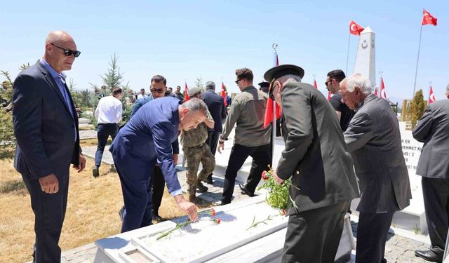 Ağrı'da 15 Temmuz'un 10. yılında şehitlik ziyareti ve gazi ailesine anlamlı buluşma
