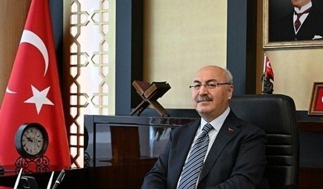 Vali Köşger, '15 Temmuz gecesi karanlığın bağrına bir ok gibi saplanıp esaret zincirlerini tek hamlede parçaladık'