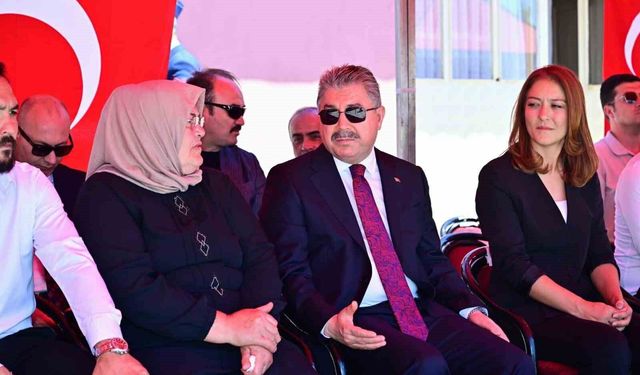 Vali Yılmaz'dan 15 Temmuz Şehidi Fatih Dalgıç'ın ailesine ziyaret