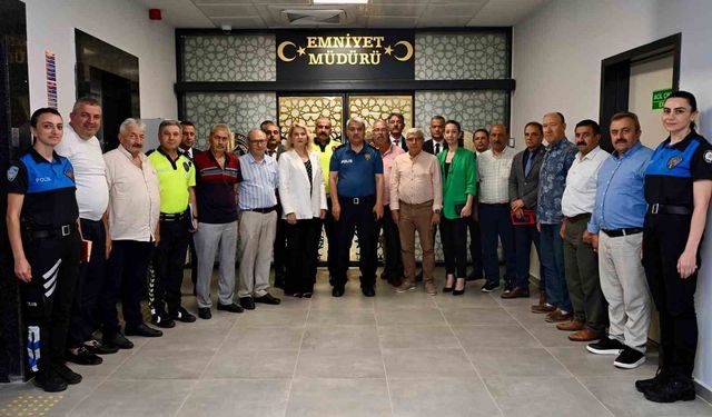 Yalova'da muhtarlarla güvenlik ve asayiş toplantısı