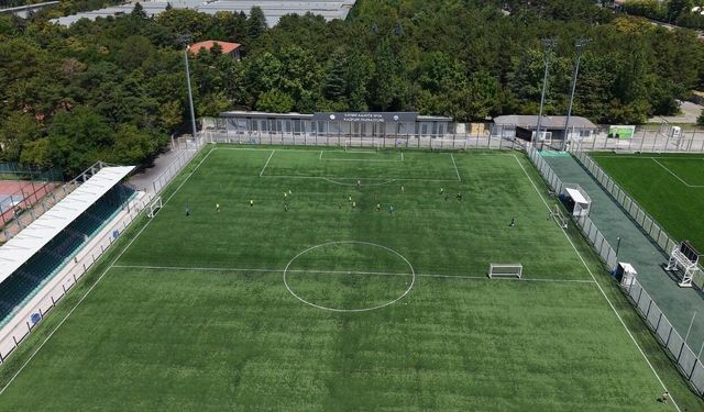 Yaz Spor Okulları'nda 10 bin 500 çocuk sporla buluştu