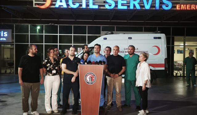 Komedyen Cem Yılmaz, rahatsızlandığı Çanakkale'de hastaneye kaldırıldı