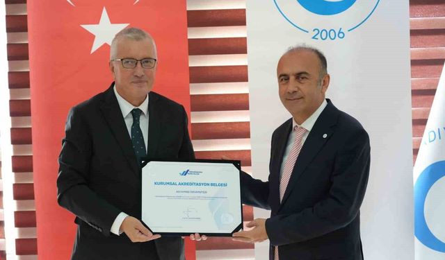 YÖKAK'tan Adıyaman Üniversitesi'ne kurumsal akreditasyon belgesi