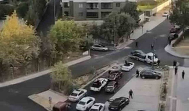 Bursa'da düğün konvoyu yolu trafiğe kapattı