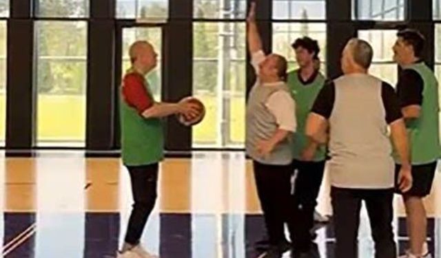 Cumhurbaşkanı Erdoğan basketbol oynadı