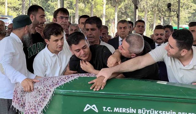 Gemi faciasında hayatını kaybeden hastane personeli Gülcan Gürel son yolculuğuna uğurlandı