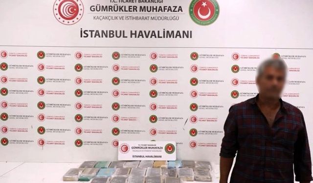 İstanbul Havalimanı'nda uyuşturucu operasyonu: 3 kişi yakalandı, pilot kıyafeti şüpheli aranıyor
