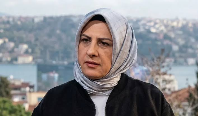 Hülya Terzioğlu'ndan Görev Devri Sonrası Dikkat Çeken İfade: "Mesuliyeti İzzetine Denk Bu Vazife..."