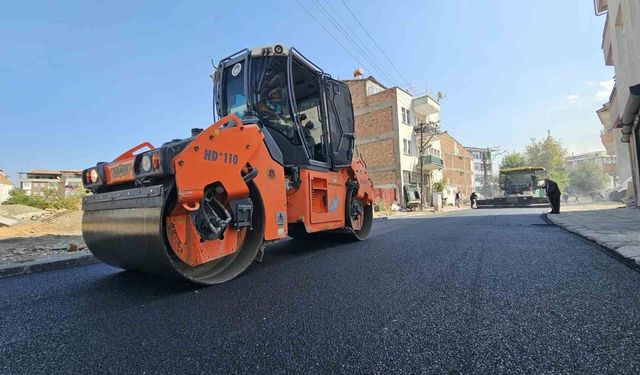 Battalgazi Belediyesi TOKİ konutlarının bağlantı yollarını asfaltladı