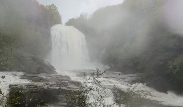 Bursa'da sağanak yağışın ardından Suuçtu Şelalesi coştu, Niagara'yı aratmadı
