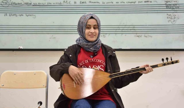 Büyükşehir Belediyesi'nin ücretsiz YKS kursları Rabia'yı hayaline kavuşturdu