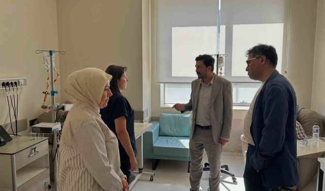 Kütahya Şehir Hastanesi'nde kemoterapi ünitesi ziyaret edildi