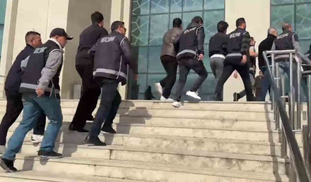 Pavyon soruşturmasında milyonluk rüşvet operasyonu: Başkan yardımcısı, polis, bekçi ve adliye personeli dahil 10 gözaltı