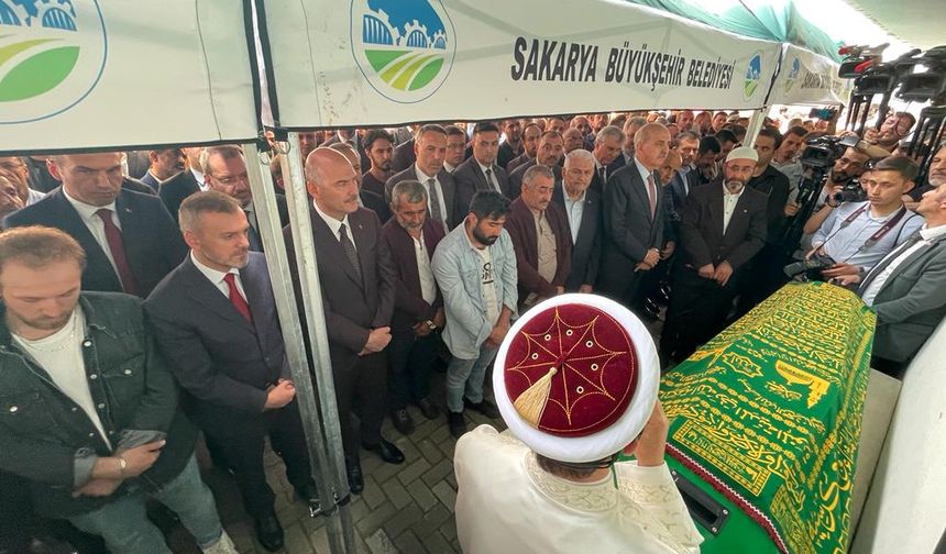 Niğde'deki kazada ölen öğrencinin cenazesi Sakarya'da defnedildi