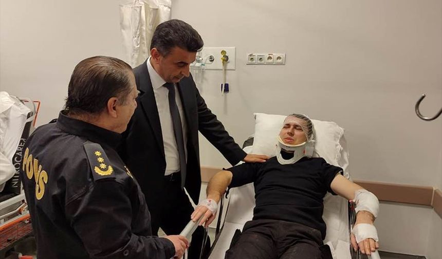 GÜNCELLEME - Kocaeli'de "dur" ihtarına uymayan ehliyetsiz sürücünün otomobille çarptığı polis yaralandı