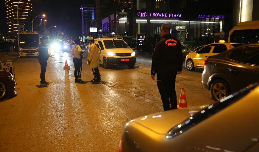 Bursa'da "huzur ve güven" uygulamasında 15 şüpheli yakalandı