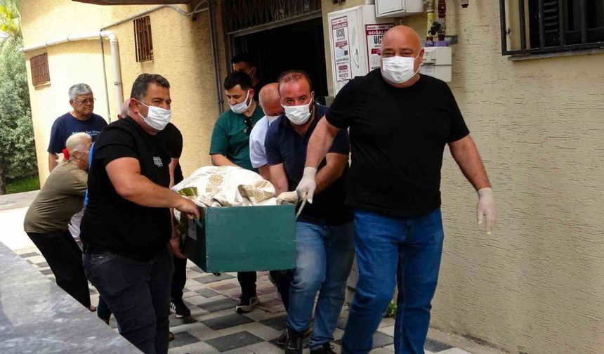 Antalya’da yalnız yaşayan adam banyoda ölü bulundu