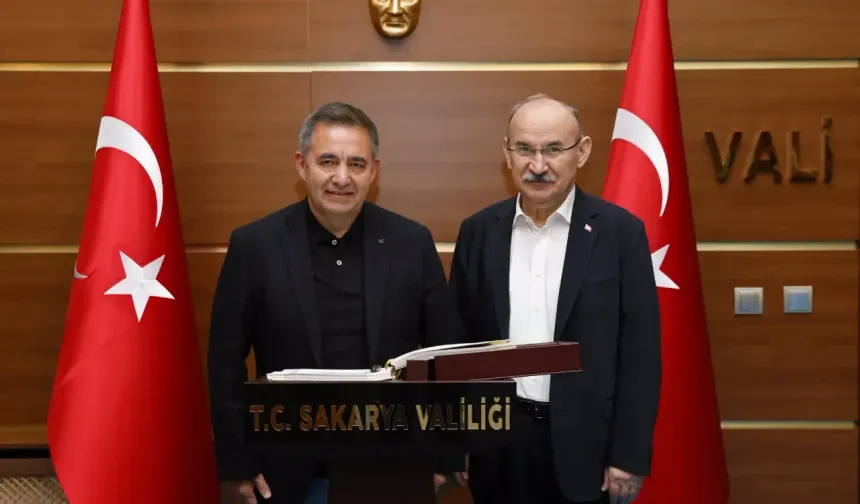 Kırşehir Valisi Buhara'dan Vali Karadeniz'e Ziyaret