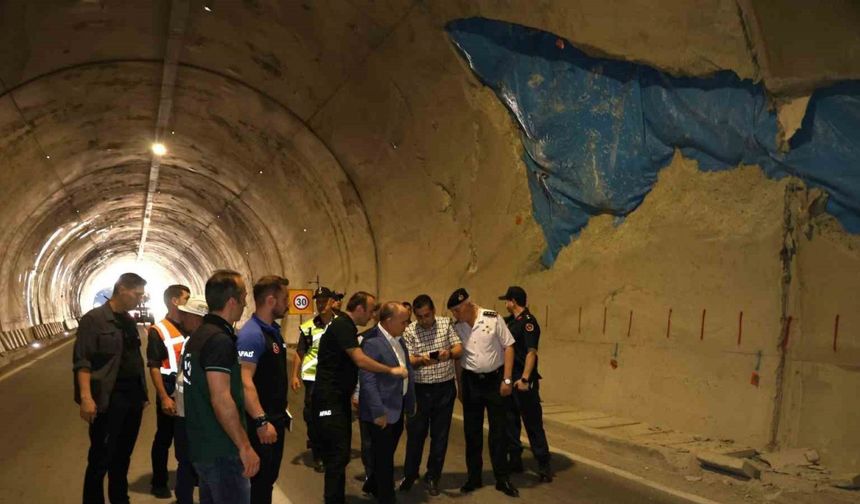 Artvin Valisi Cengiz Ünsal, Yusufeli T14 Tüneli’nde incelemelerde bulundu