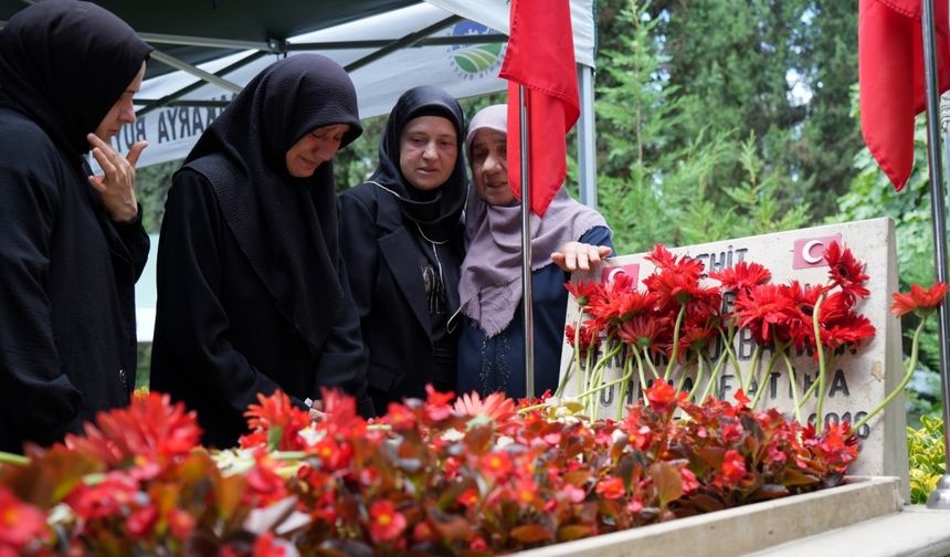 15 Temmuz şehidi, 8'inci yıl dönümünde mezarı başında anıldı