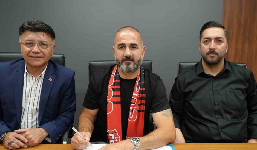 24 Erzincanspor teknik direktör Gökhan Ünal ile 1 yıllık sözleşme imzaladı