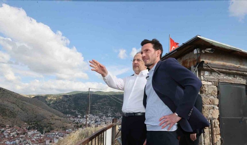 Başkan Yazıcıoğlu: "Tarihi koruyarak kentsel dönüşümün startını verdik"