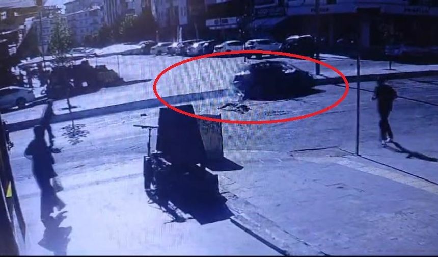 Diyarbakır’da otomobilin çocuğa çarptığı anlar kamerada