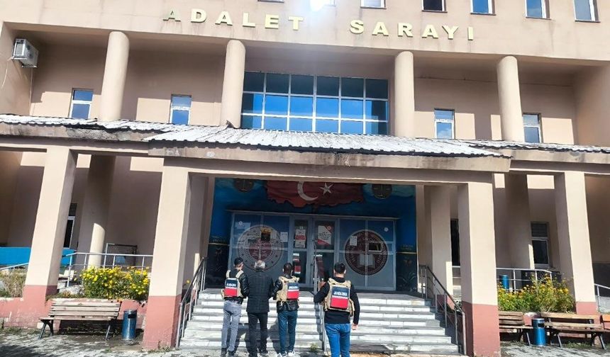 Hakkari’de değişik suçlardan 23 kişi tutuklandı