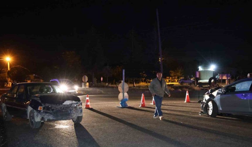 Nevşehir’de zincirleme trafik kazası: 5’i turist 7 yaralı