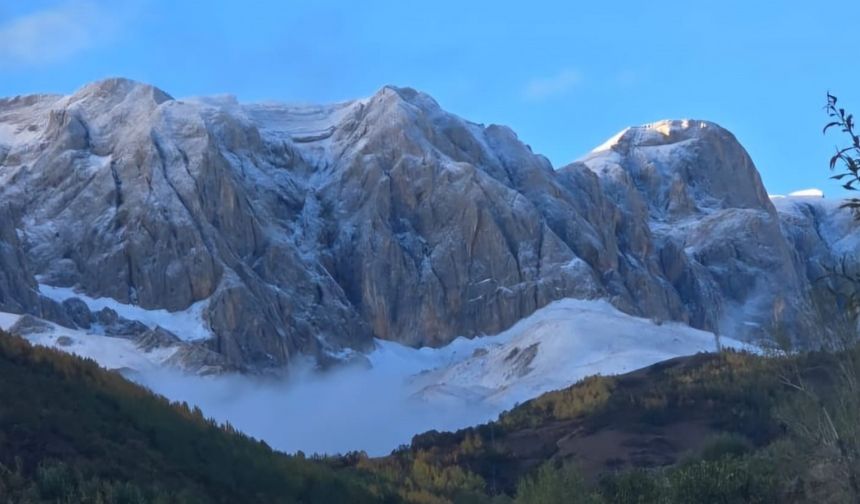 Tunceli’nin yüksek kesimleri beyaza büründü