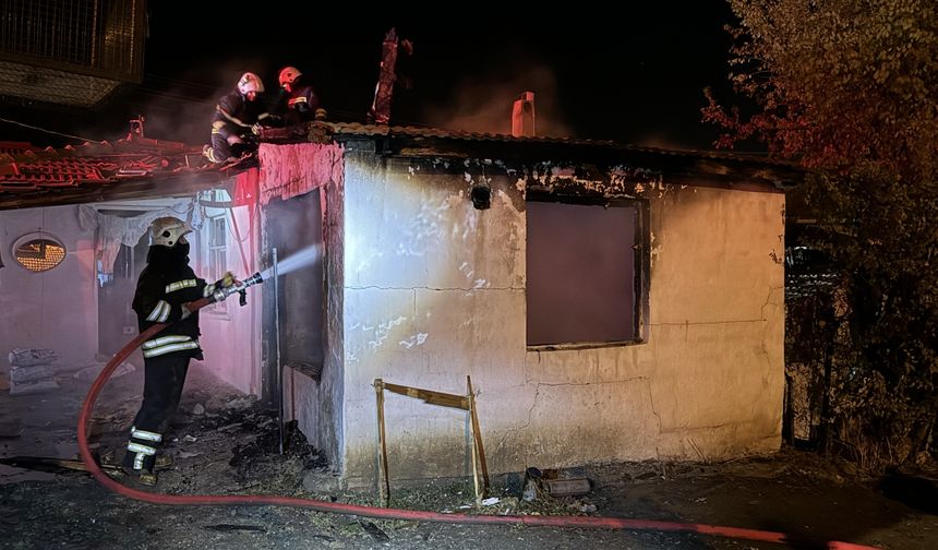 Edirne'de bir evde çıkan yangın söndürüldü