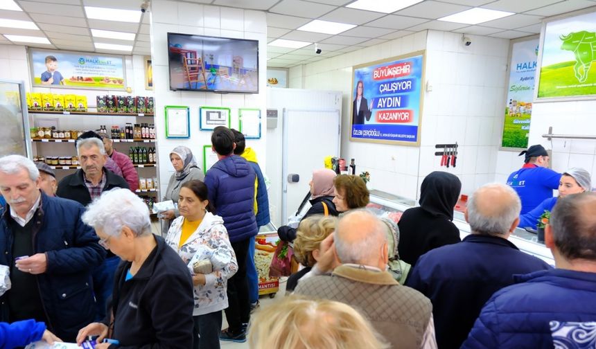 Aydın’da 107 bin vatandaş Büyükşehir Belediyesi ’emekli kart’ kullanıyor