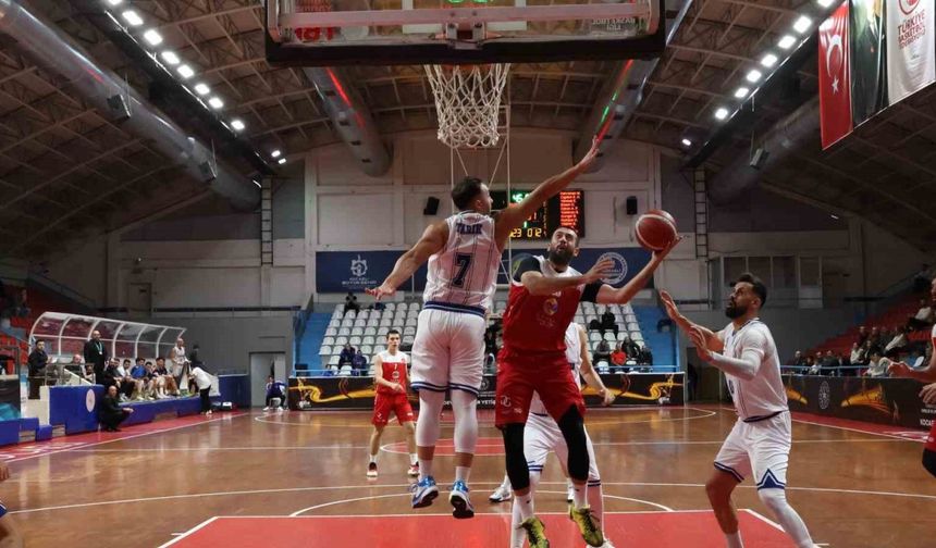 Türkiye Basketbol 2. Ligi: Kocaeli BŞB Kağıtspor: 73 - Göcekspor: 68