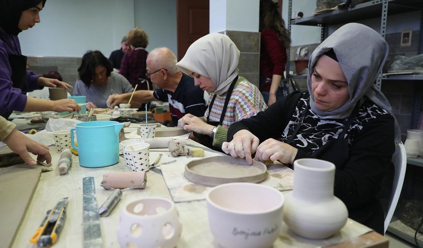 Geçmişin izlerini taşıyan eserler Geleneksel Sanatlarla gün yüzüne çıkıyor