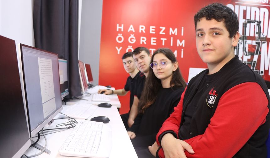 "Harezmi Eğitim Modeli" uygulanan atölyelerde yetişen öğrenciler robotikte ezber bozuyor