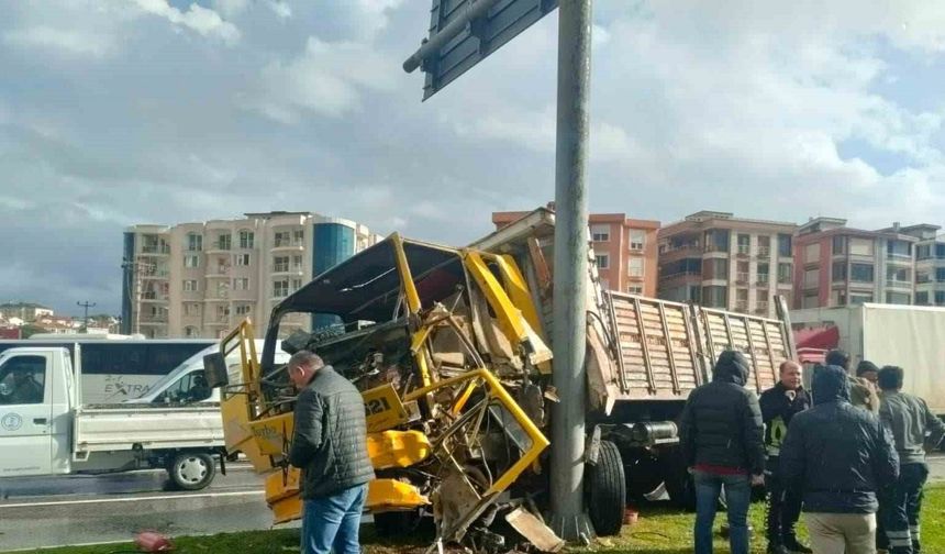 Edremit Otogar Kavşağı’nda kaza