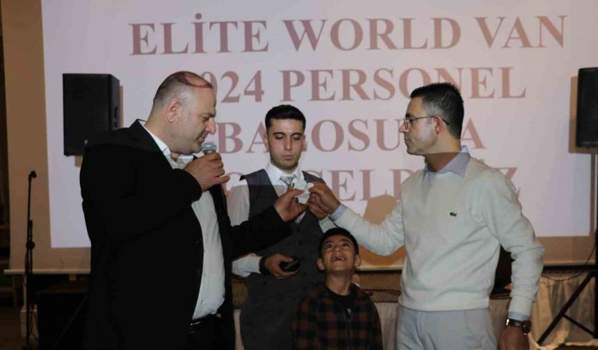 Elite World Van Hotel’den personel gecesi