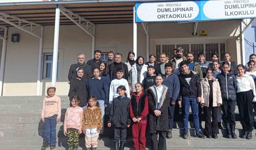 Müdür Yeşilova’dan okul ziyaretleri