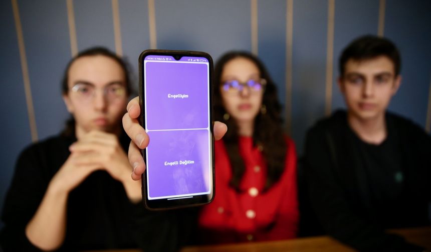 Liselilerin geliştirdiği yazılım, görme engellilerin "gören gözü" olacak