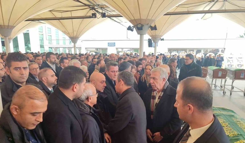 Bolu’daki yangında hayatını kaybeden Eray Bağcı son yolculuğuna uğurlandı