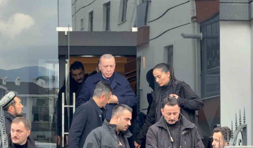 Cumhurbaşkanı Erdoğan taziye evinden ayrıldı