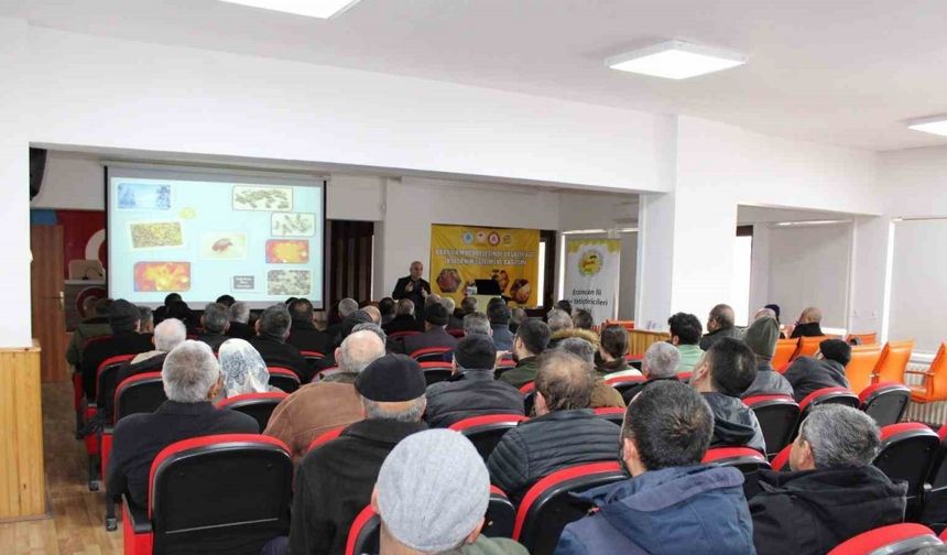 Erzincan’da varroa ile mücadele eğitimleri başladı