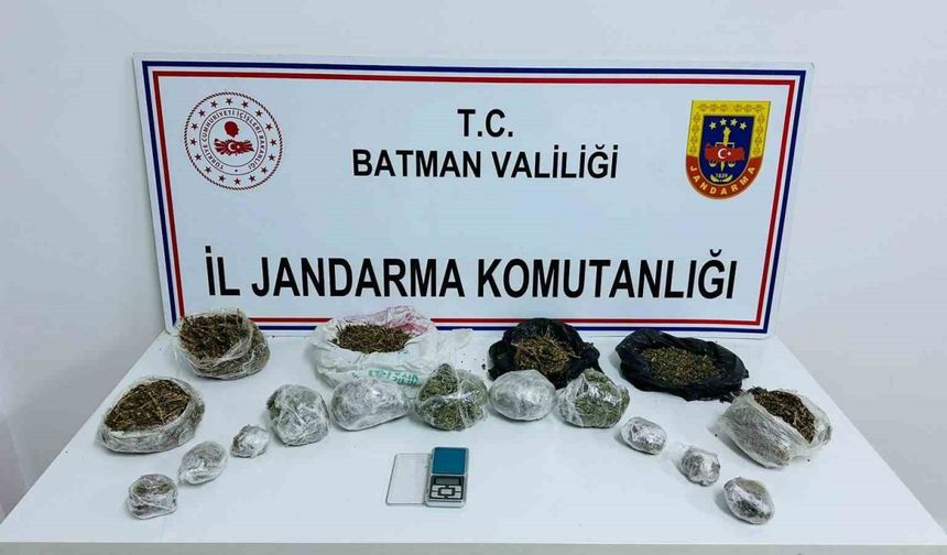 Evini uyuşturucu ticarethanesine çeviren şahıs tutuklandı