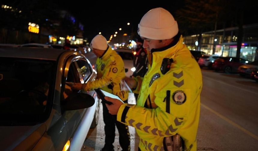 Isparta’da asayiş ve trafik denetimi: 5 araç trafikten men edildi