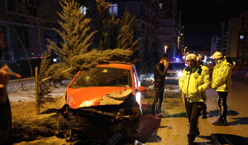 Kaza yapan alkollü sürücü, polise ecel teri döktürdü