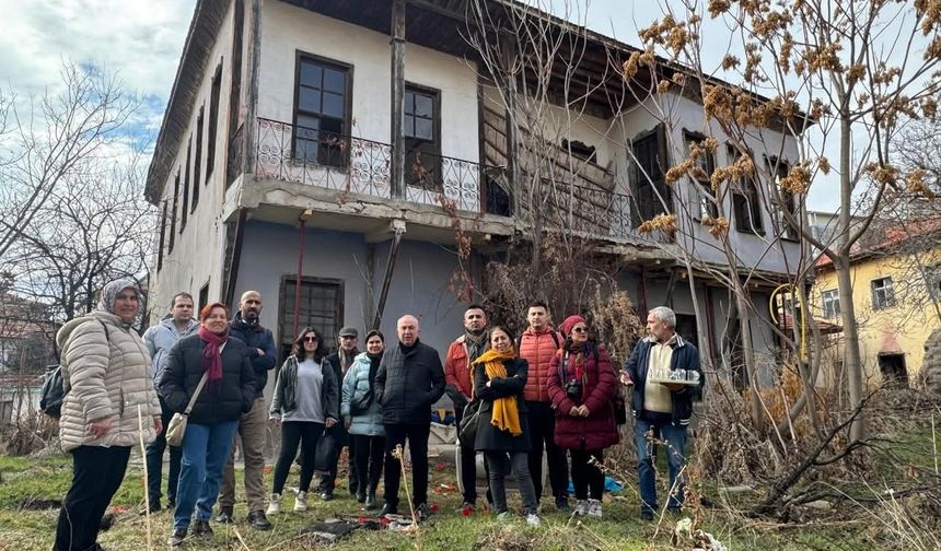 Kent Konseyi, şehirde eski konaklar araştırması başlattı