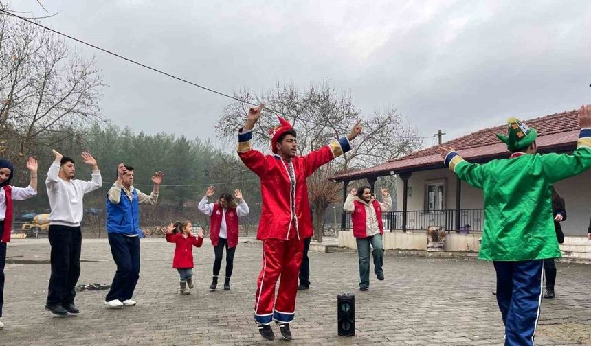 Ula’da minik yetenekler sanat ve sporla şekilleniyor