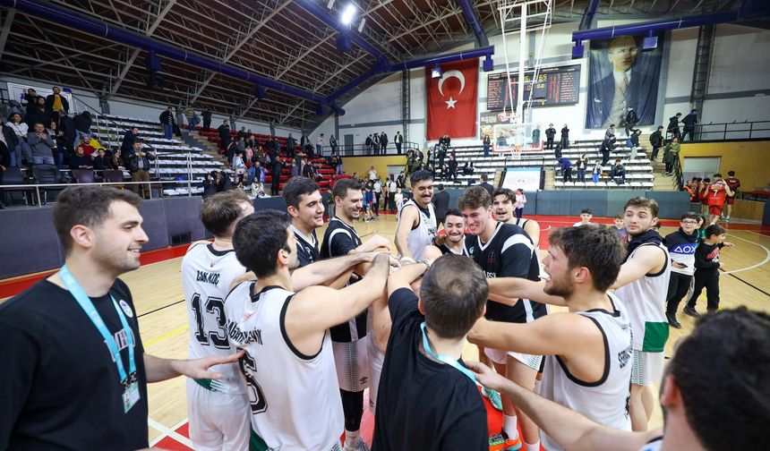 Dev adamlardan kritik galibiyet: 76-65